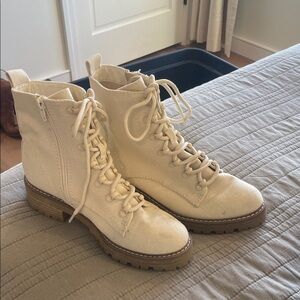 Women's Cream Lace-Up Boots